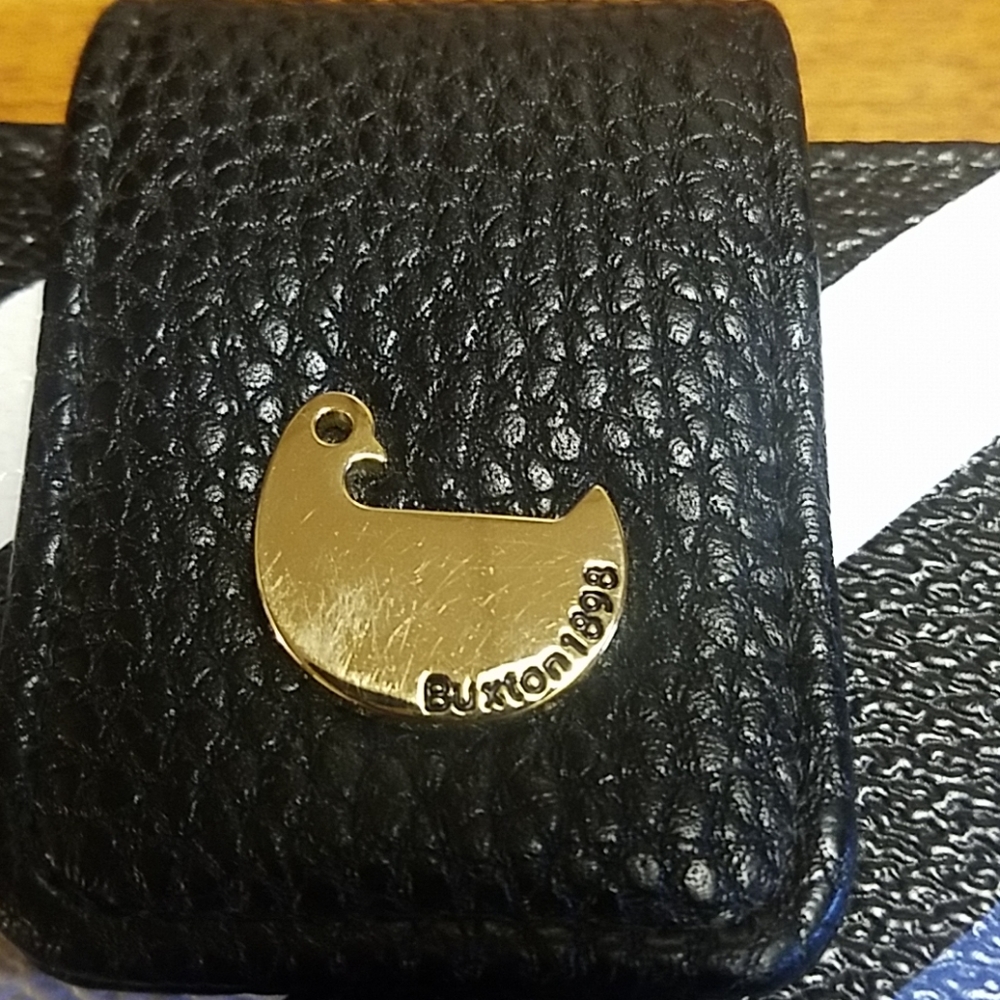 Brand new Buxton wallet - Picture 2 of 8